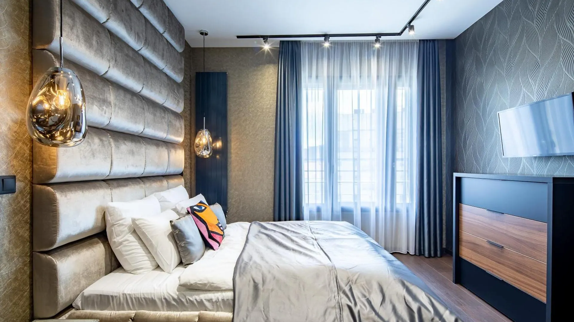 Extreme Central Luxury location